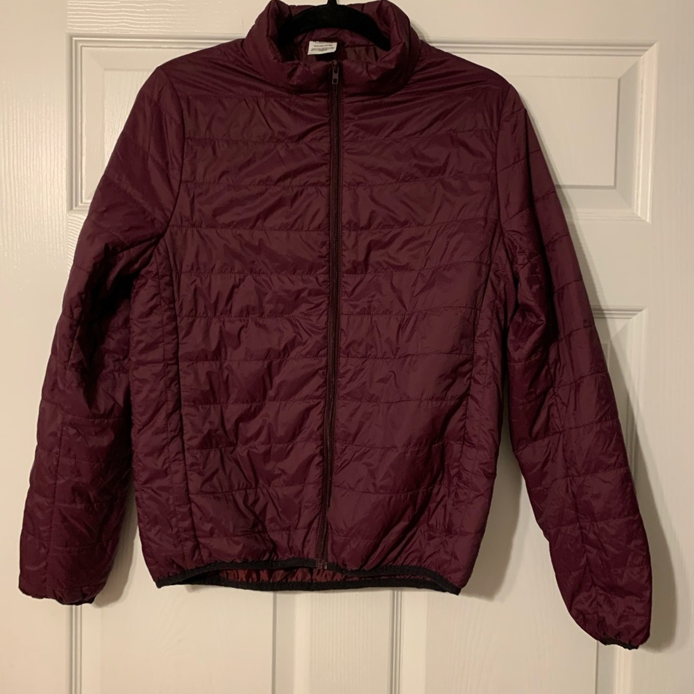 PINK Victoria Secret Purple Puffer Lightweight jacket